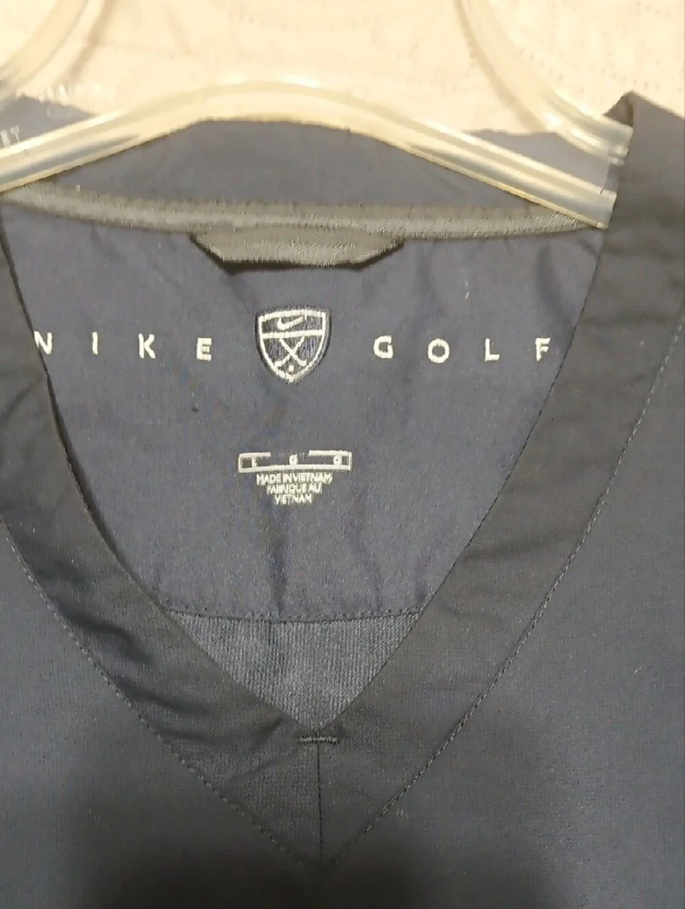 Nike Men’s V-Neck Pullover- Dark Navy